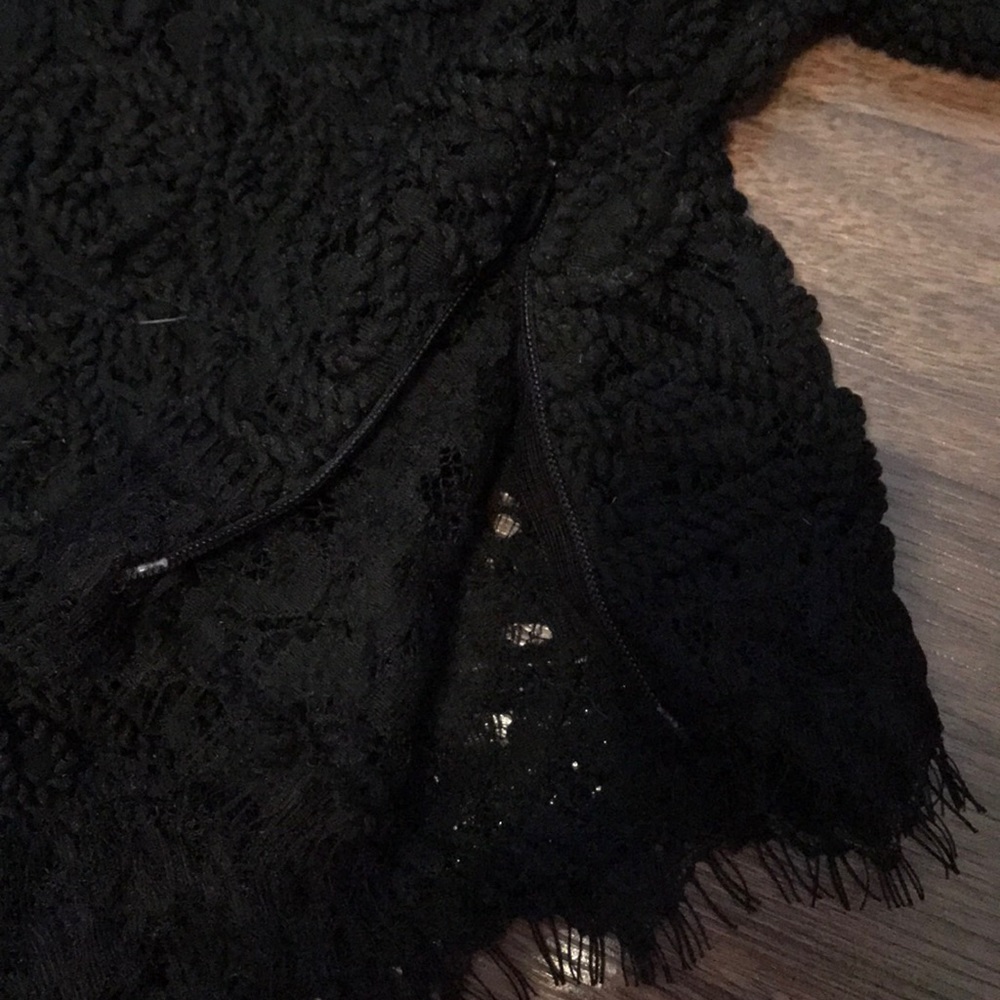 Crop Top - Picture 5 of 6